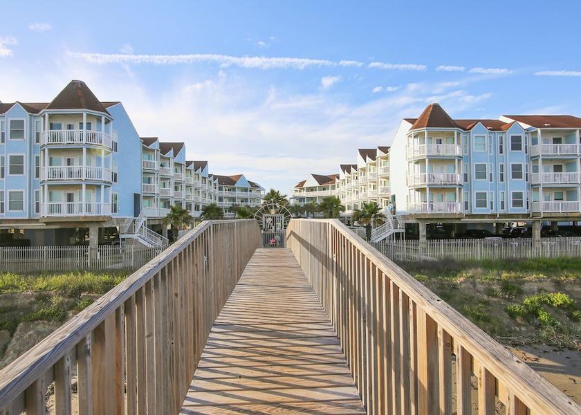 Texas Galveston Property grounds