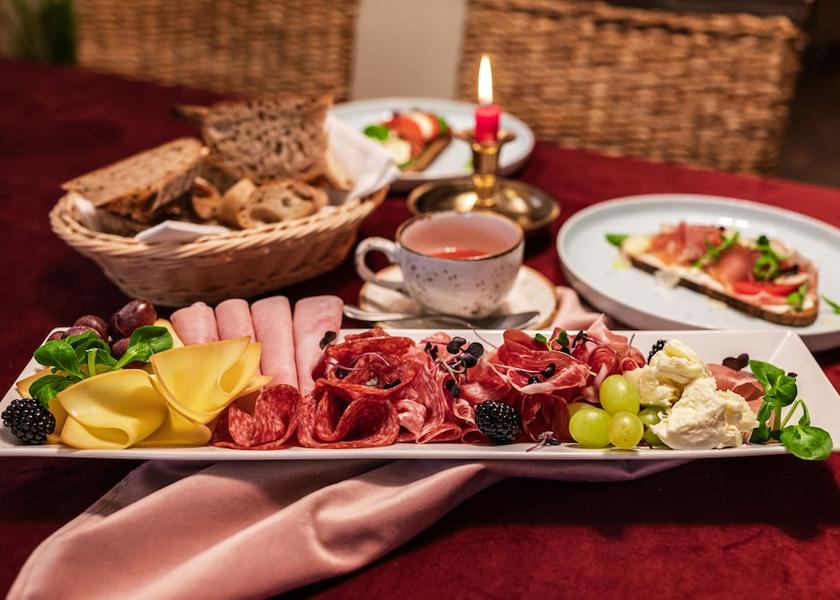 Trnava Báč Breakfast meal
