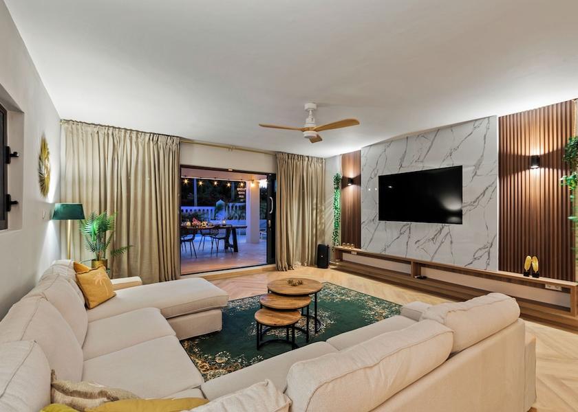  Jan Thiel Living area