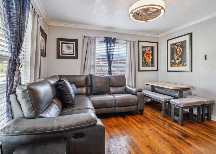 Texas Grand Prairie Living area