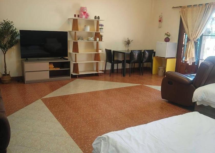 Rayong Province Ban Chang Room