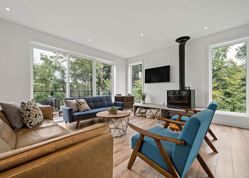 Quebec La Conception Living area