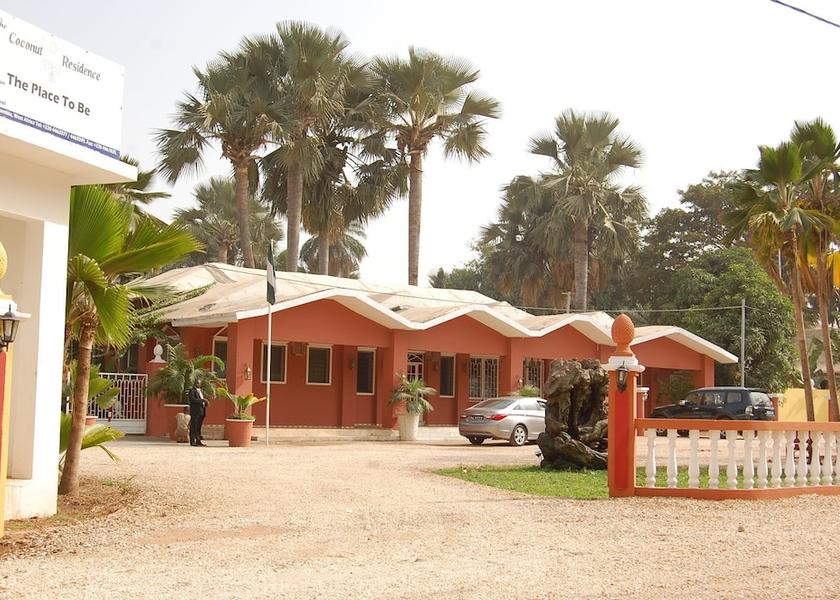  Serrekunda Front of property