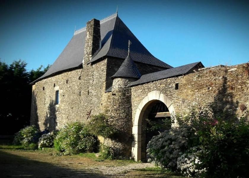Brittany Ploërmel Exterior