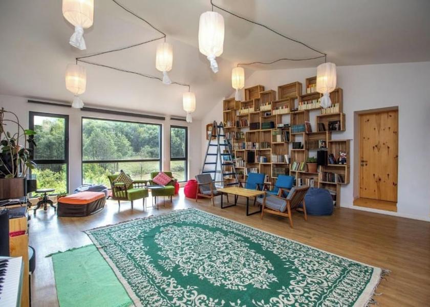  Tsaghkadzor Living area