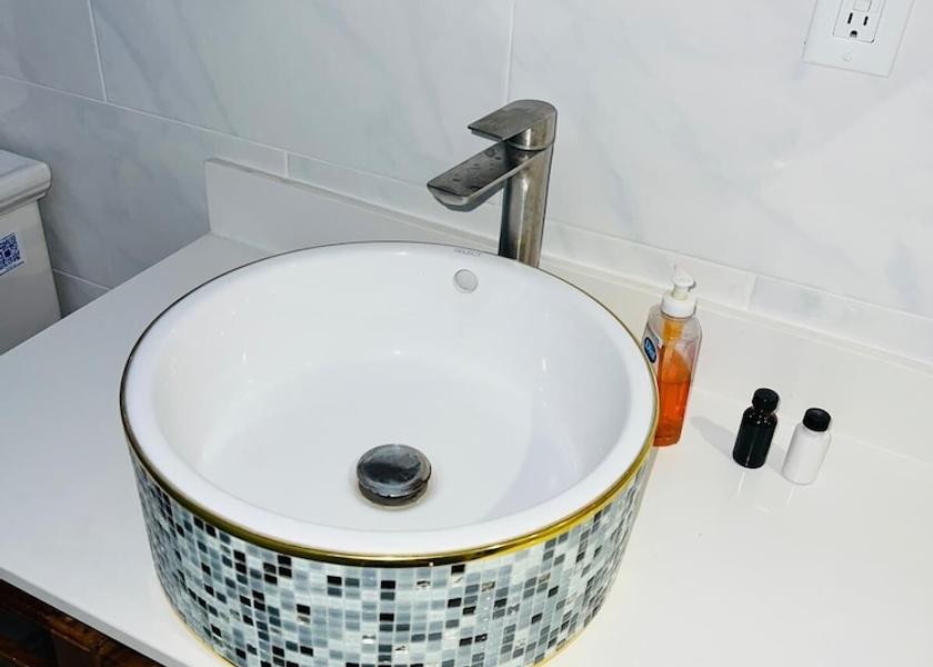  Portmore Bathroom