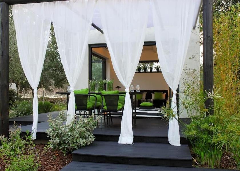 Faro Tavira Outdoor dining