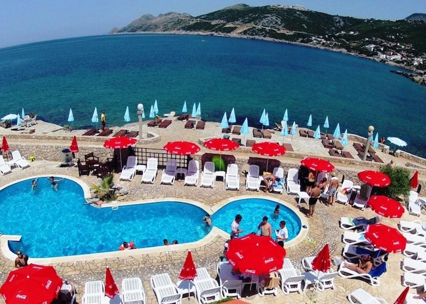 Bar Municipality Bar Outdoor pool