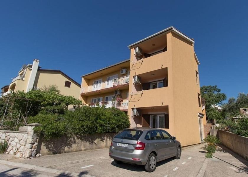Primorje-Gorski Kotar Cres Building design