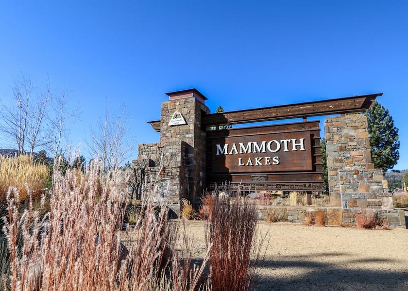 California Mammoth Lakes Exterior