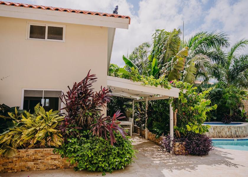  Noord Property entrance