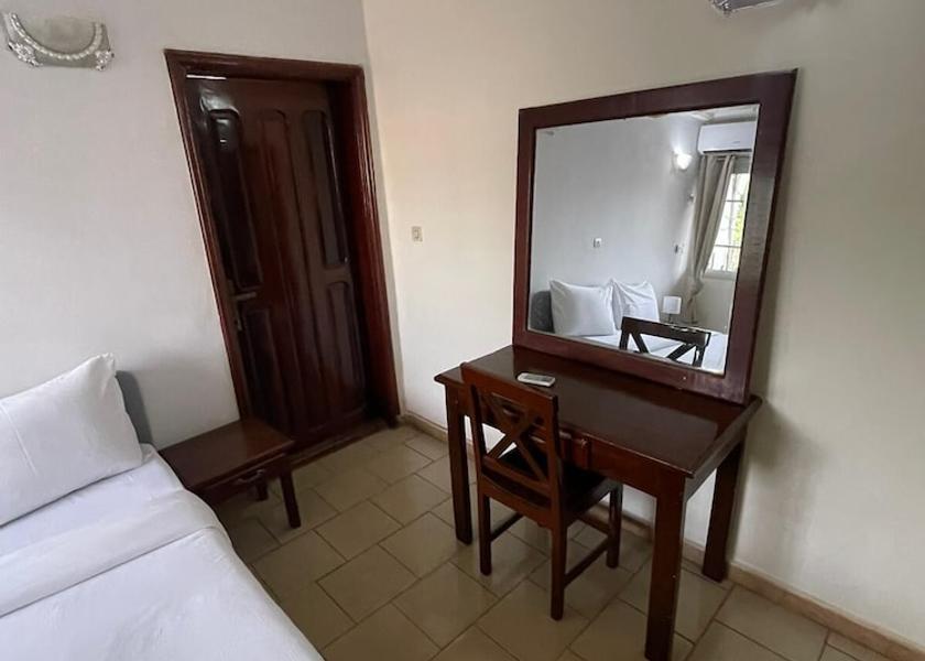 Conakry Conakry Room