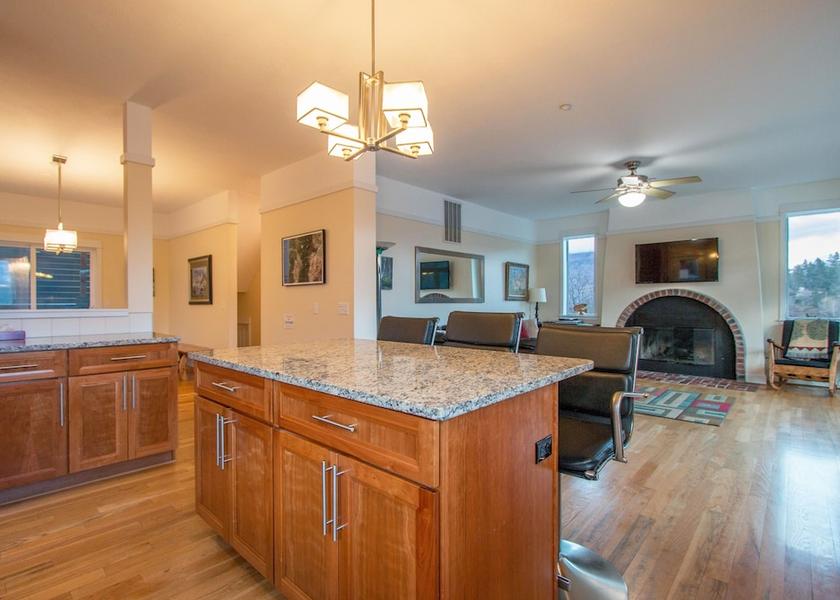 Oregon Hood River Private kitchen