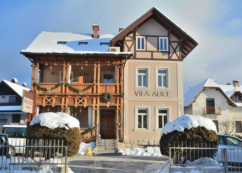  Bled Front of property