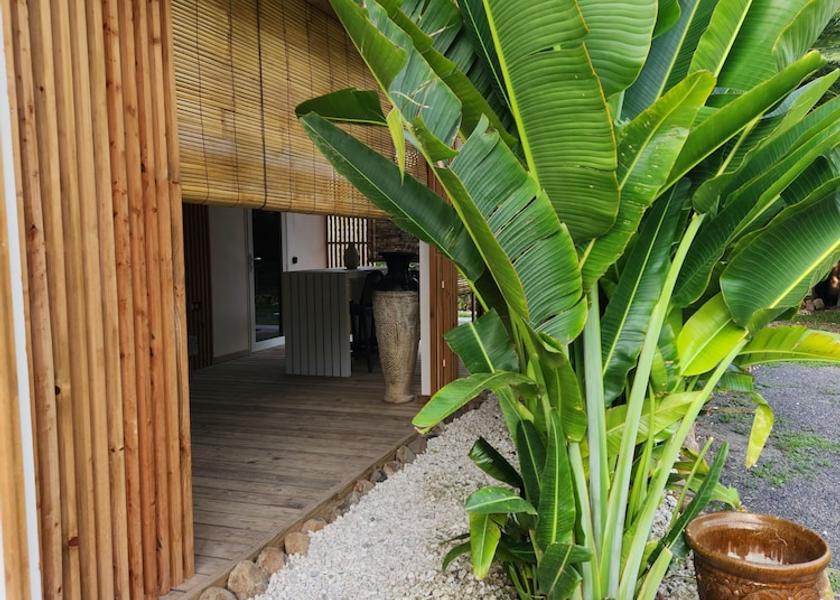 Windward Islands Moorea-Maiao Exterior