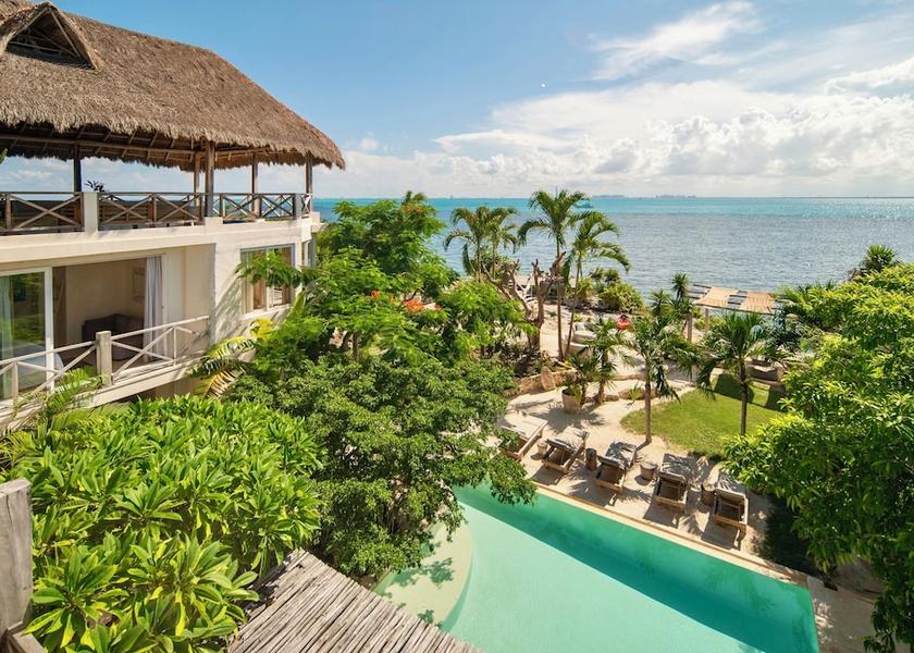 Quintana Roo Isla Mujeres Courtyard