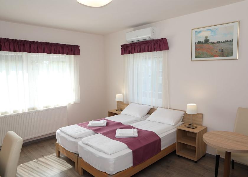 Zala County Hévíz Room