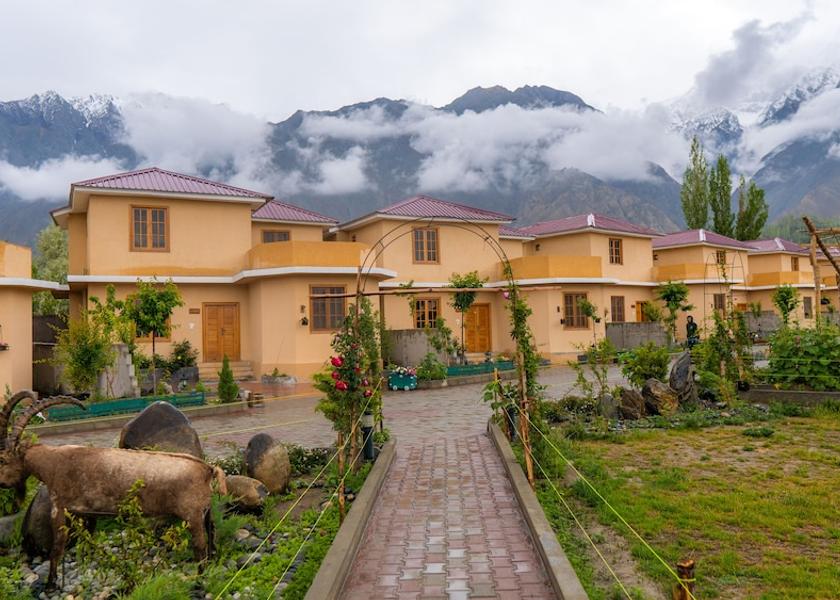  Skardu Front of property