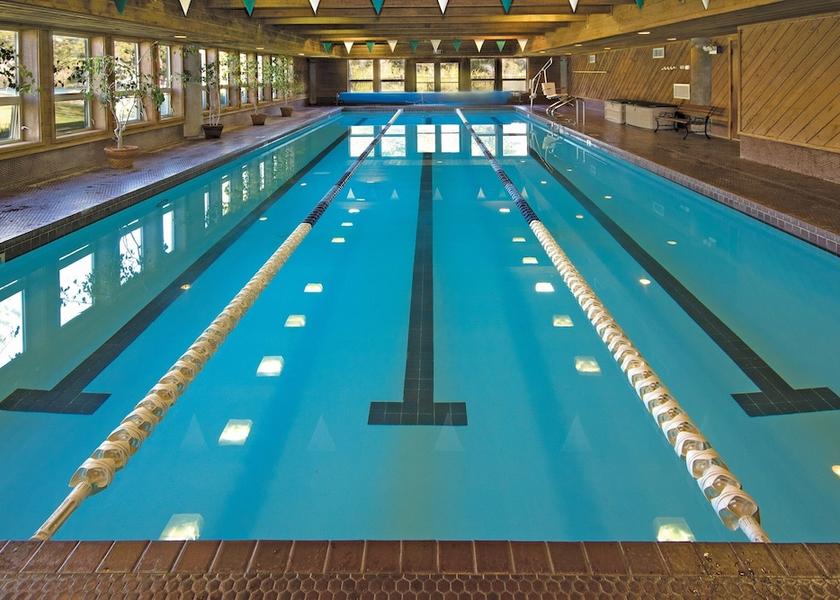 California Mammoth Lakes Pool