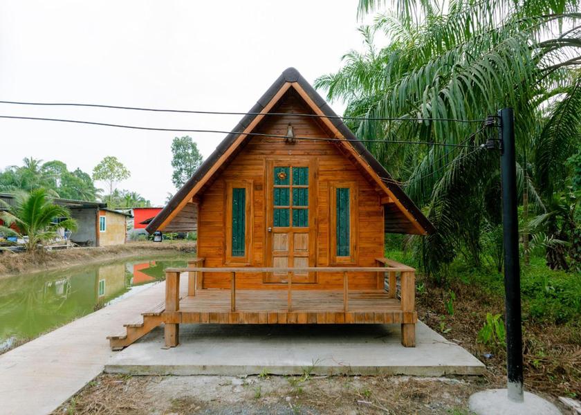 Nakhon Si Thammarat Province Chaloem Phra Kiat Exterior view