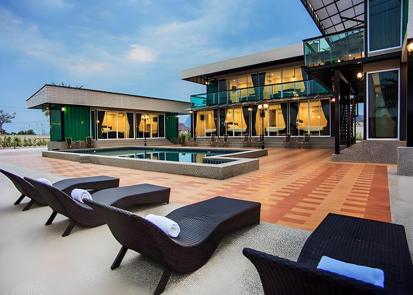 Phetchaburi Province Cha-am Pool
