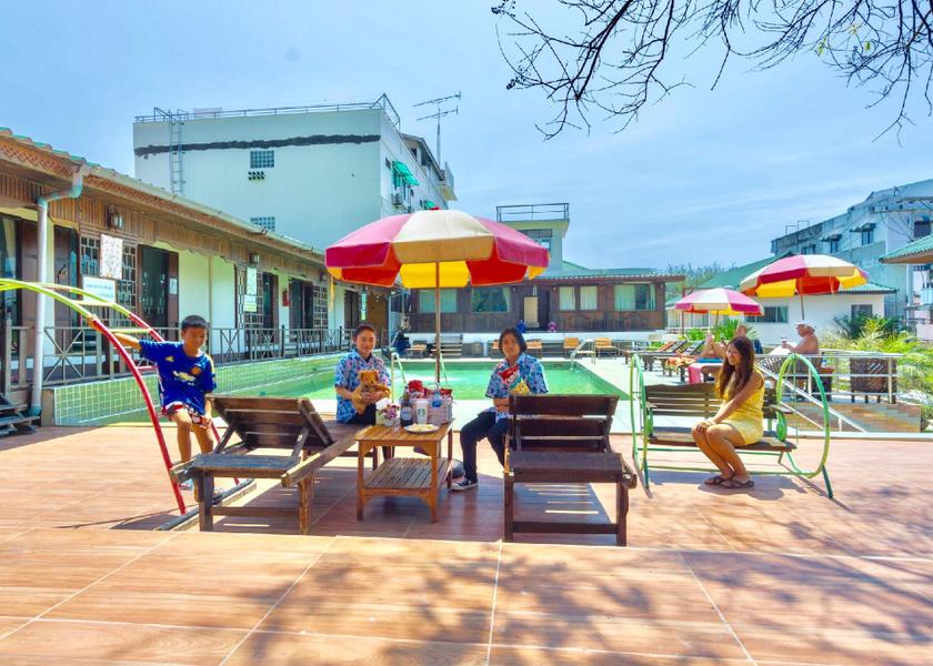 Phetchaburi Province Cha-am Swimming pool [outdoor]
