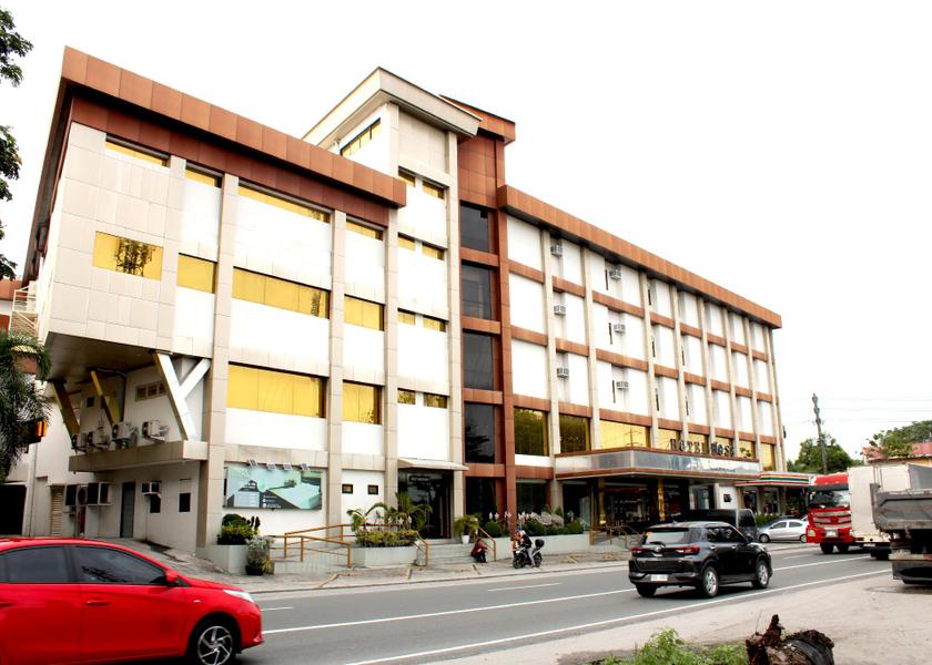 Central Luzon Angeles City Exterior view