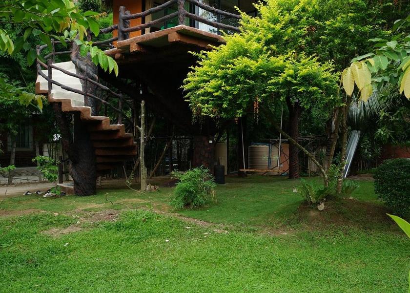Ratchaburi Province Suan Phueng Exterior view