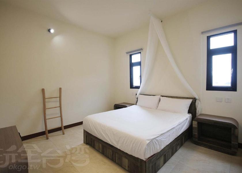 Taitung County Lyudao Double Room with Private Bathroom