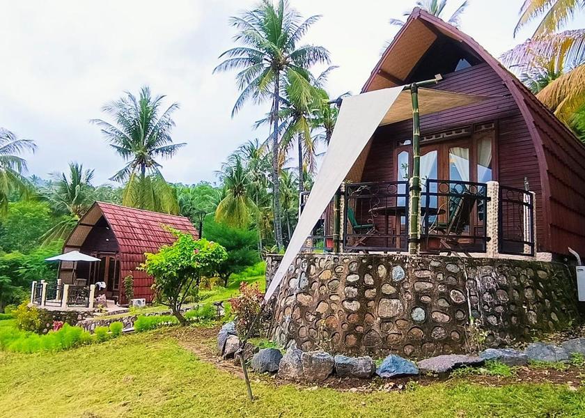 West Nusa Tenggara Pemenang Hotel Exterior