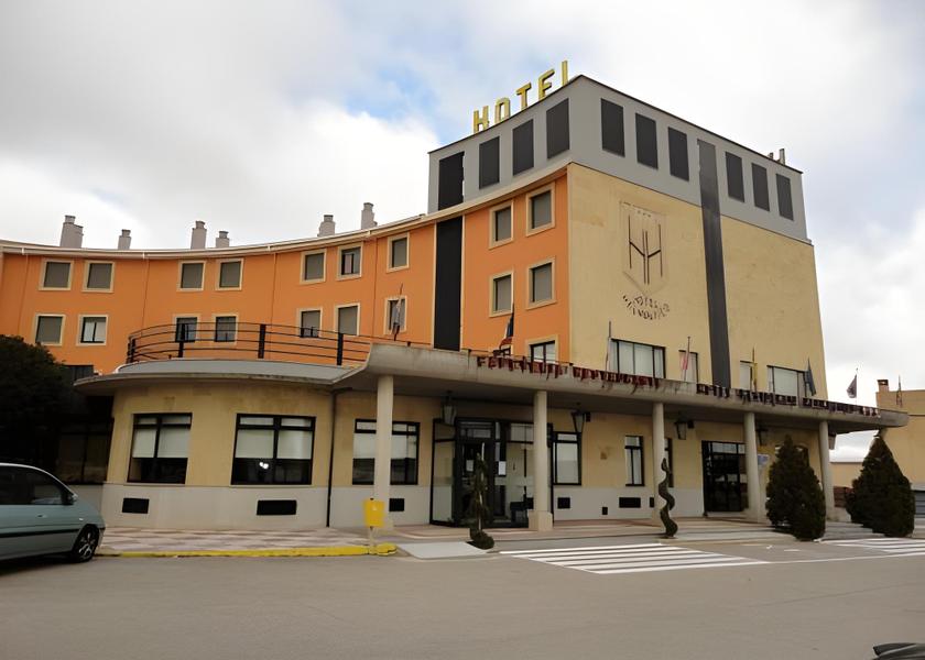 Castile and León Villares de la Reina Hotel Exterior