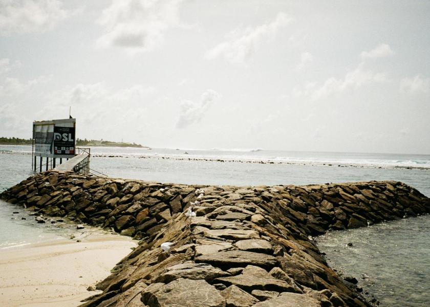 Kaafu Atoll Thulusdhoo Island Surrounding environment
