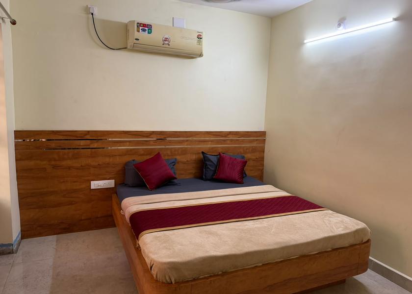 Tamil Nadu Tiruvannamalai Deluxe Room
