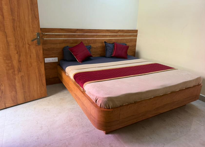 Tamil Nadu Tiruvannamalai Deluxe Room