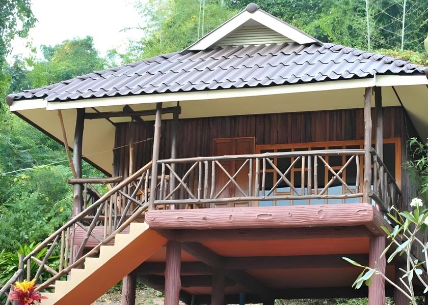 Ratchaburi Province Suan Phueng Exterior view