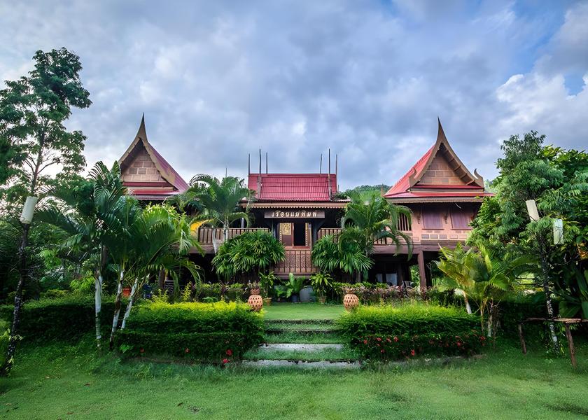 Ratchaburi Province Suan Phueng Hotel Exterior