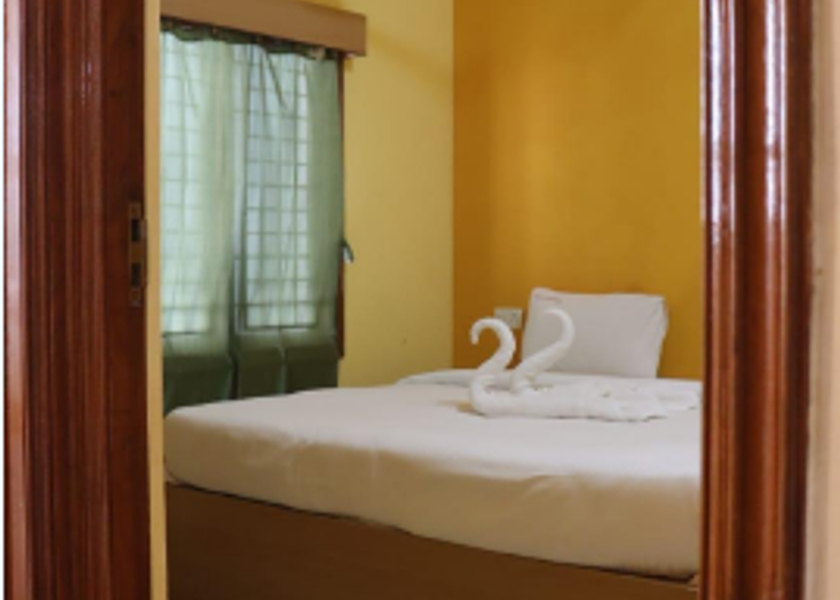Tamil Nadu Tiruvannamalai Family Room