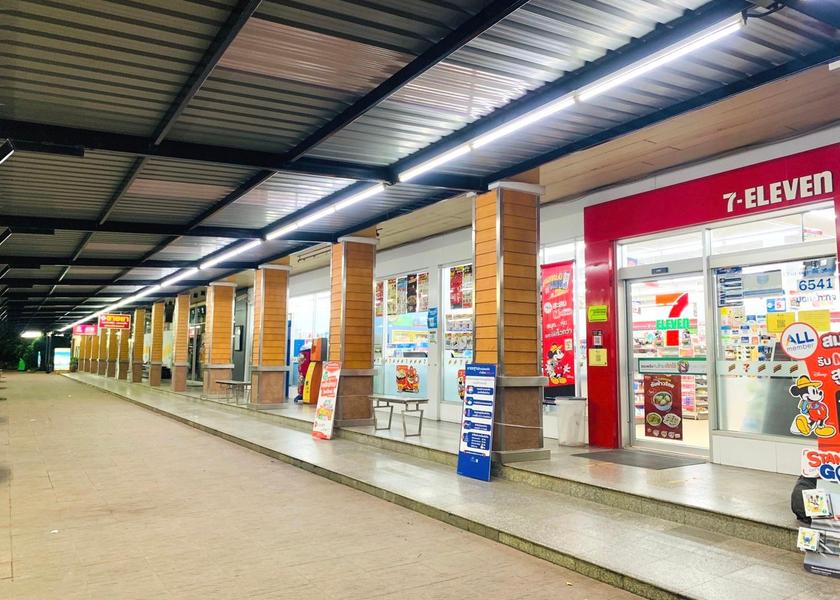 Surat Thani Province Phunphin Shops