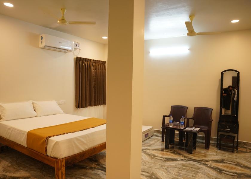 Tamil Nadu Tiruvannamalai Family Suite