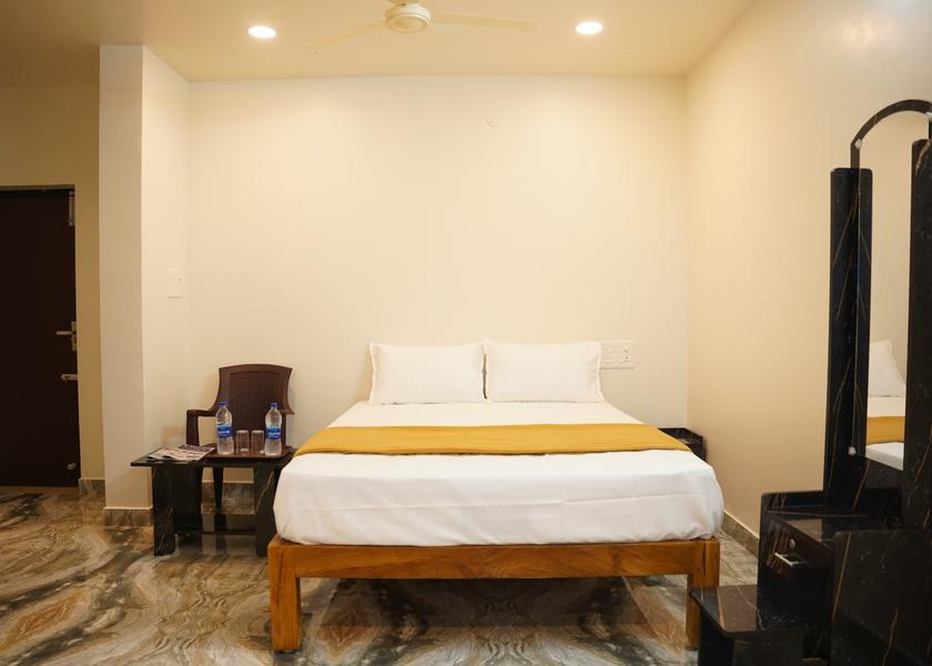 Tamil Nadu Tiruvannamalai Family Suite