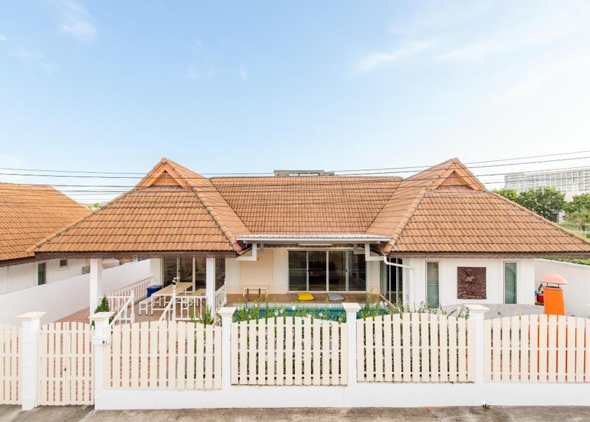 Phetchaburi Province Cha-am Exterior view