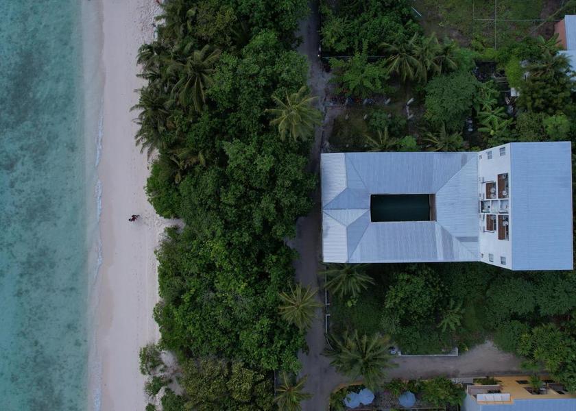 North Ari Atoll Ukulhas Beach