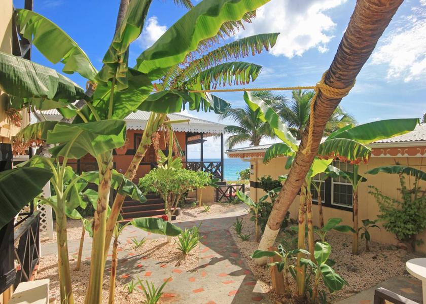  Simpson Bay Garden