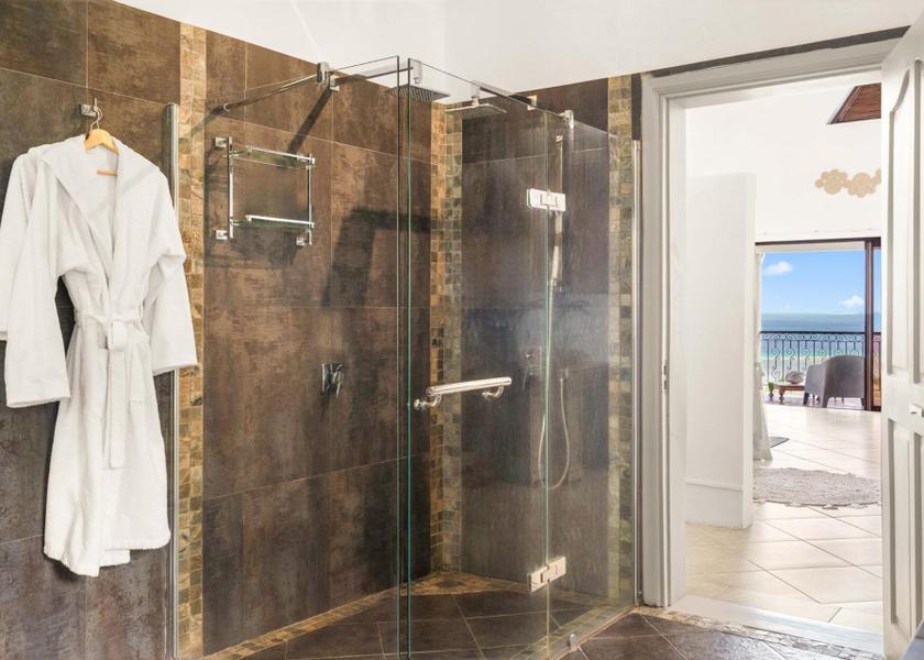Rivière Noire Black River Suite with Sea View
