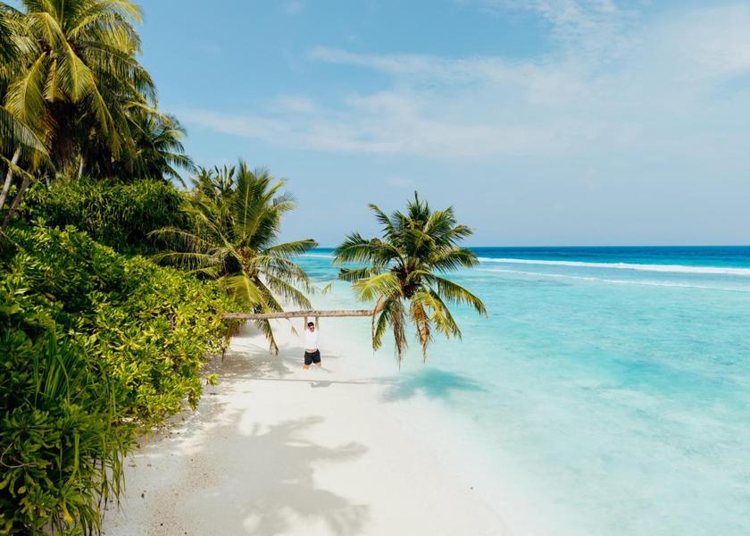 South Ari Atoll Dhigurah Nearby attraction