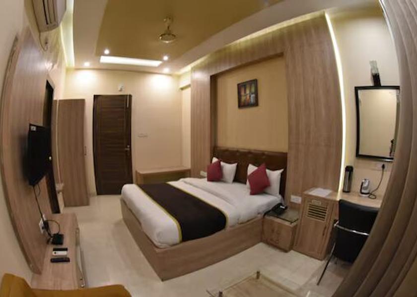 Uttar Pradesh Prayagraj Public Areas