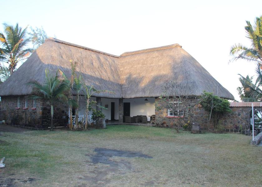 Grand Port Blue Bay Exterior view