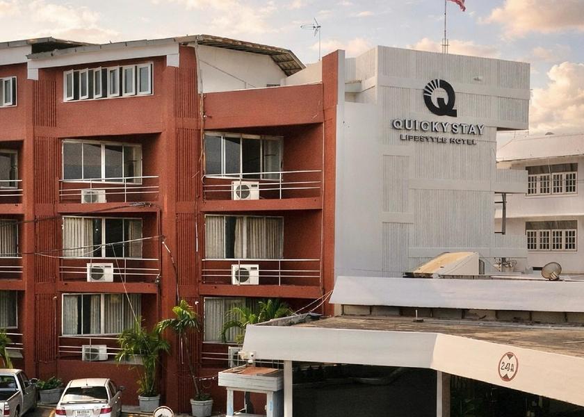 Suphan Buri Province Suphan Buri Exterior view
