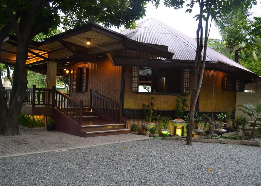 Central Luzon Angeles City Exterior view