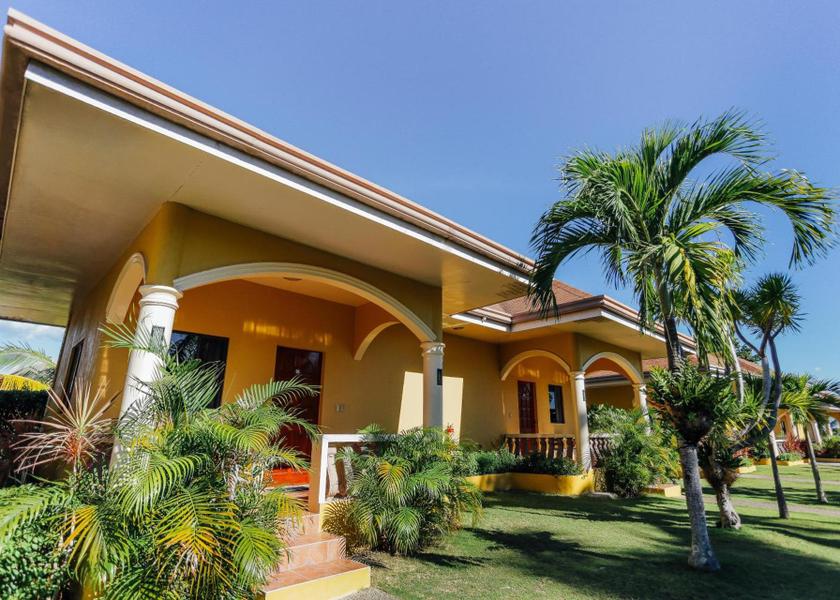 Central Visayas Moalboal Hotel Exterior